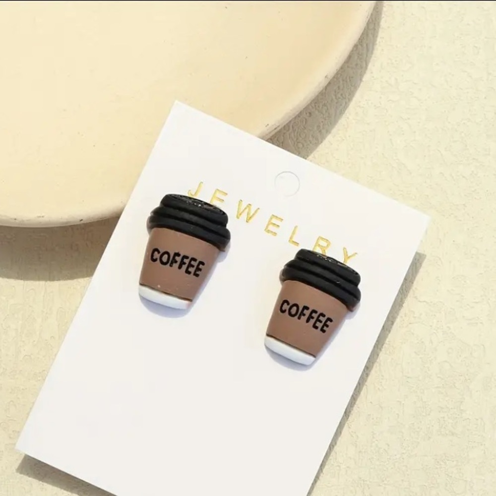 BOGO! Coffee cup stud earrings - Boutique NEW - Picture 1 of 7